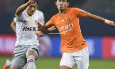 壹号娱乐-舜天对阵华夏幸福：咬定胜局，戮力争夺三分